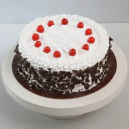 Cream & Cherry Black Forest Cake