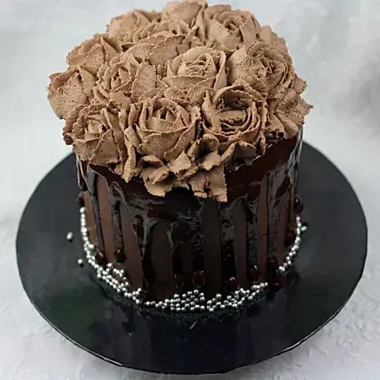 Floral Round Chocolate Cake