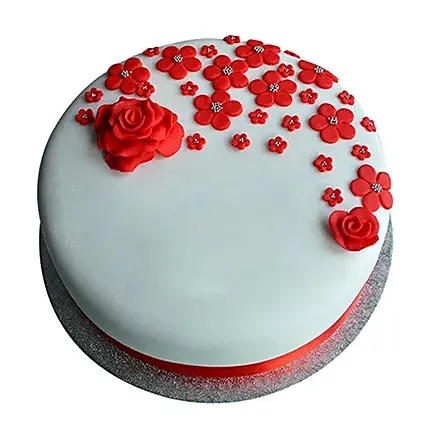 Red Roses Anniversary Fondant Cake