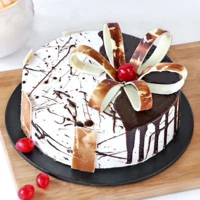 Designer Chocolate Vanilla Cake