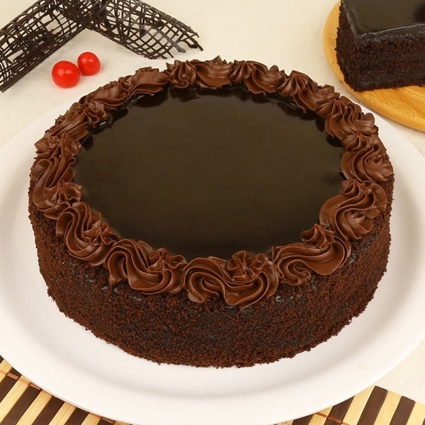 Half Chocolate Half Vanilla Cake – Cake n Gift