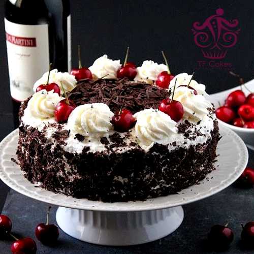 Premium cherry topping black forest cake