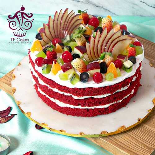 Discover our decadent fruit cake