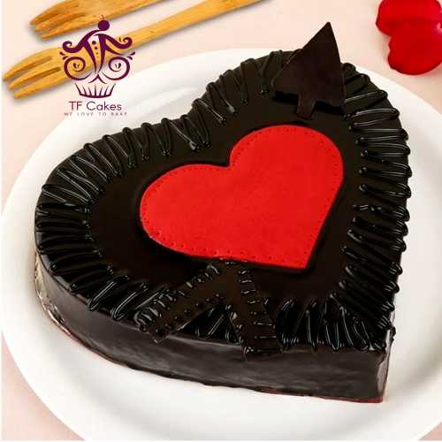 Chocolate Heart Cake (Fresh Cream) in Pune | Just Cakes