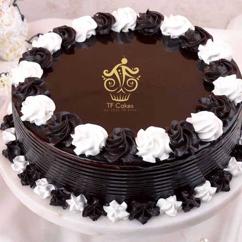 Exquisite and adaptable Chocolate Cake