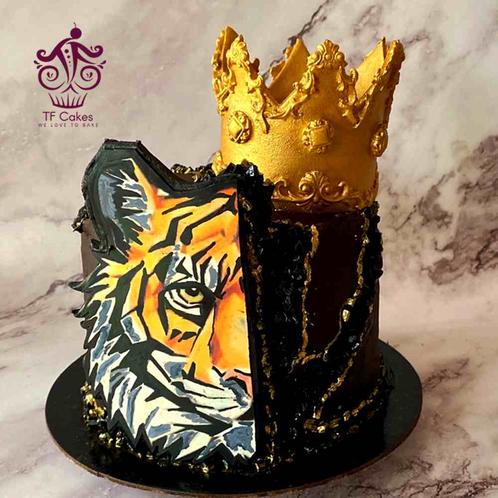Royal Lion Cake